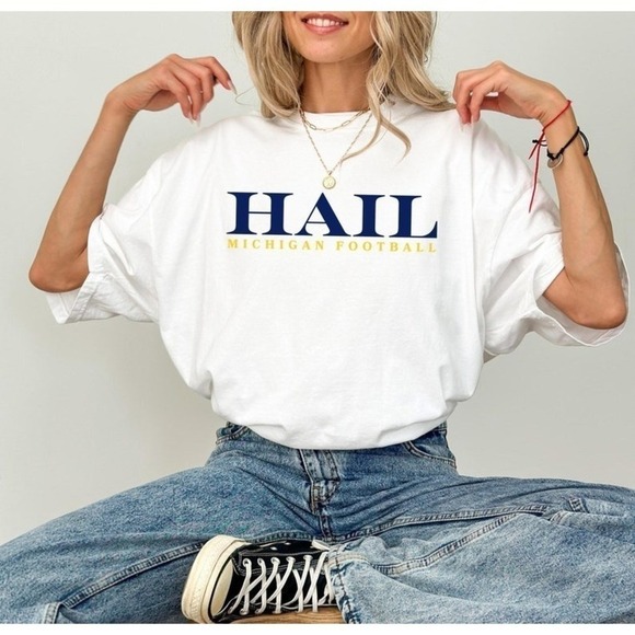 Jaci
H Other - Michigan Wolverines Hail University Maize Blue College T-Shirt